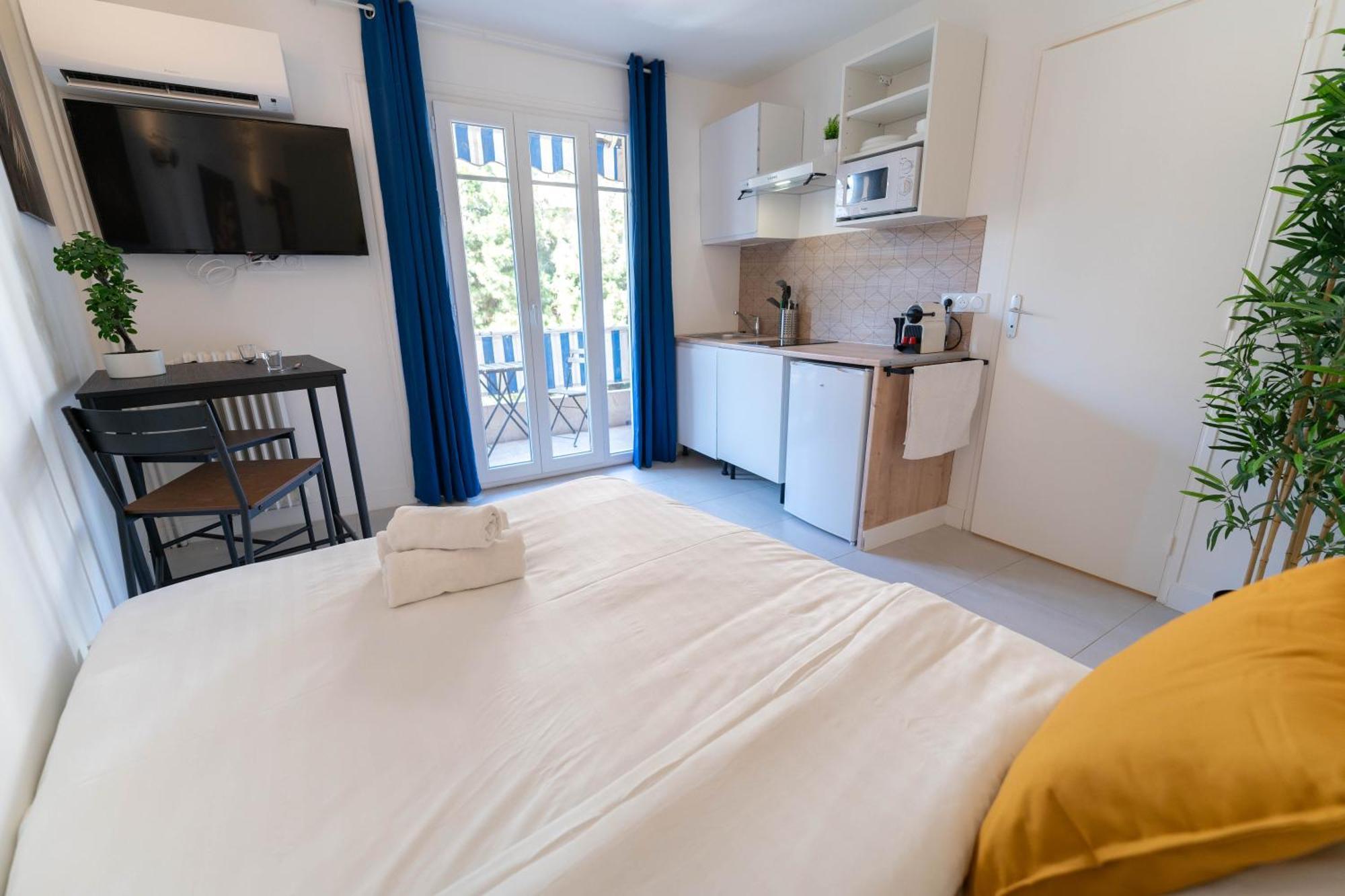 Studios Cosy นีซ ภายนอก รูปภาพ